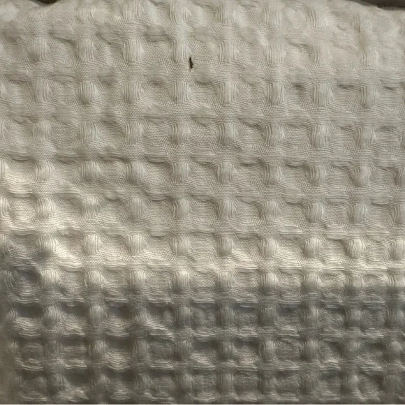 Vera Wang Duvet Set - Picture 2 of 4